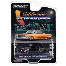 1947 Ford Deluxe Convertible Black California Lowriders Greenlight 1/64 Series 5